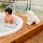 Patty Con E Piscina * Asís