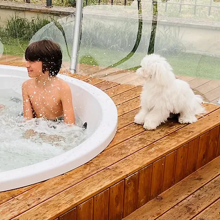 Patty Con E Piscina * 아시시