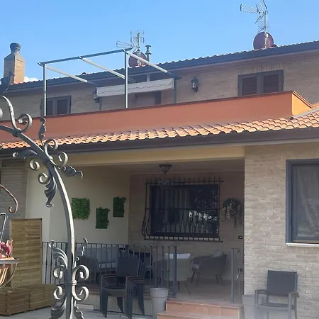 Patty Con E Piscina Assisi