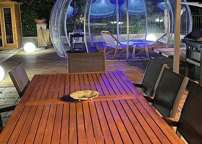 Patty Con E Piscina Apartmán