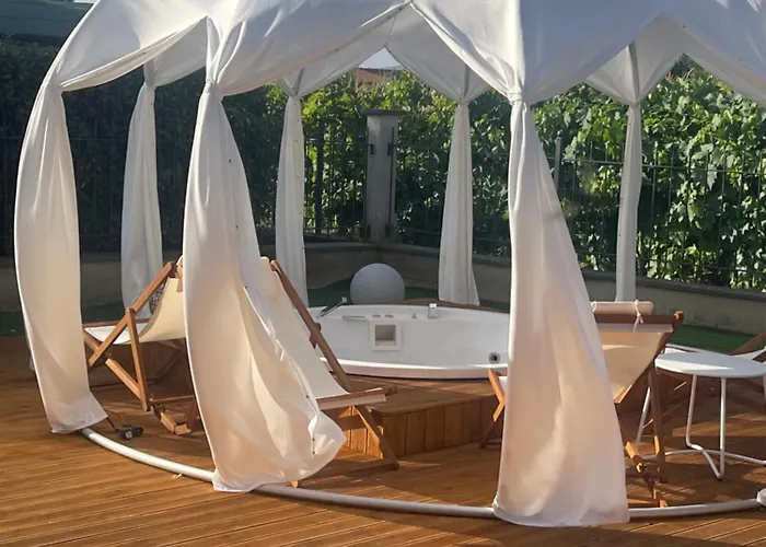 Patty Con E Piscina Apartmán *